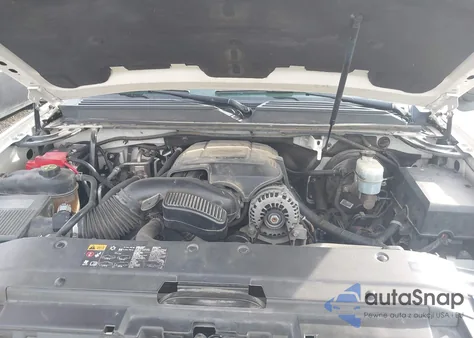 2013 GMC Yukon Xl 1500 Denali z USA, uszkodzony, nr VIN 1GKS2MEF9DR237857